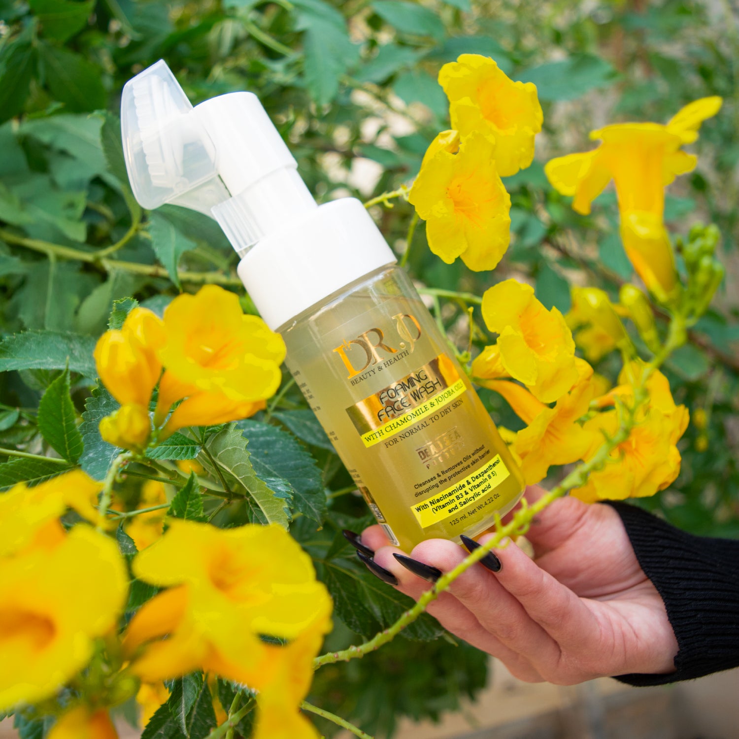 Foaming Face Wash with Chamomile Oil